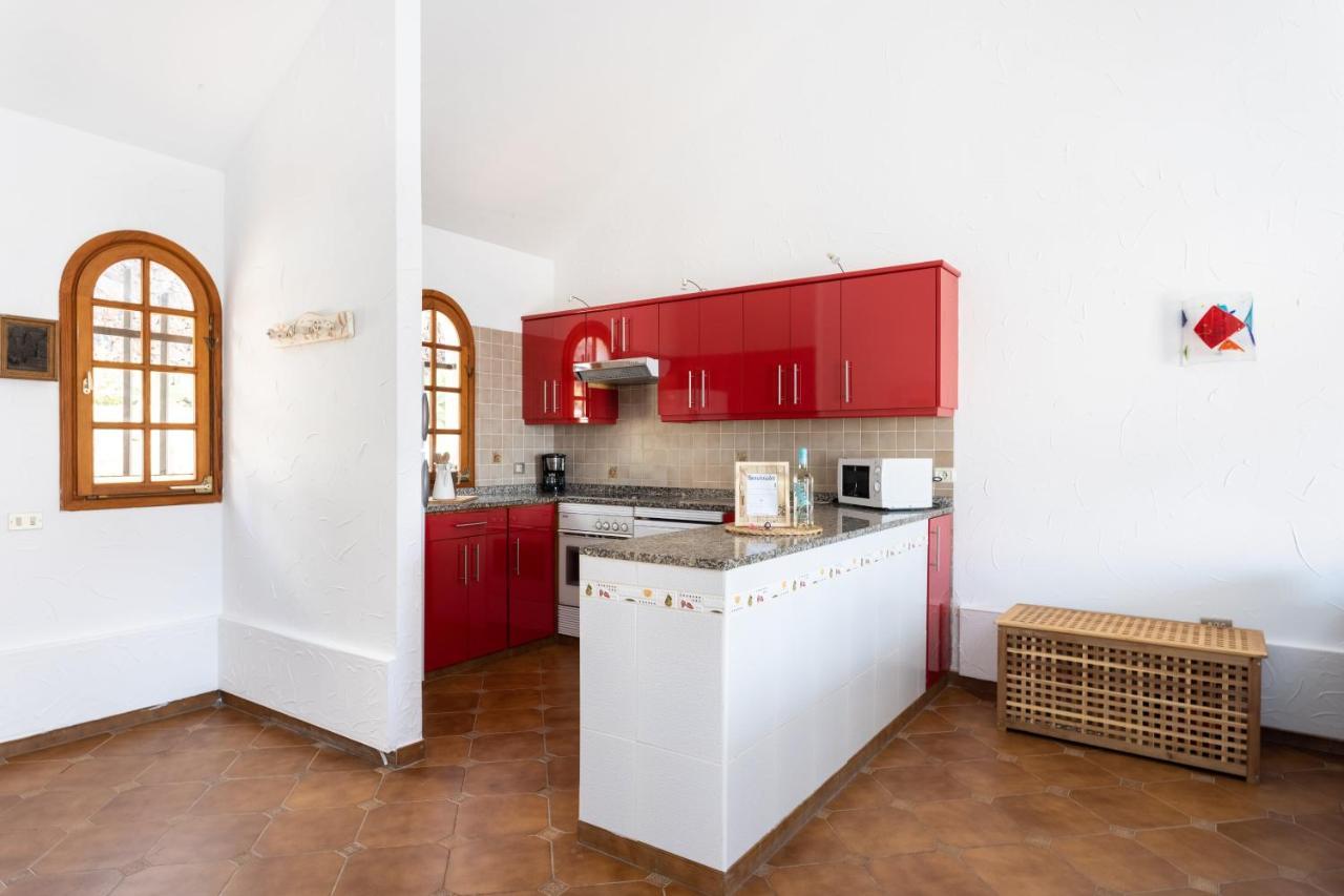Casa Limon - Ocean View - Bbq - Garden - Terrace - Free Wifi - Child & Pet-Friendly - 2 Bedrooms - 6 People ポリス・デ・アボナ エクステリア 写真